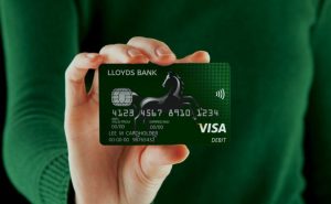 Lloyds Credit Card: Benefits, Pros, and Cons, and How to Apply